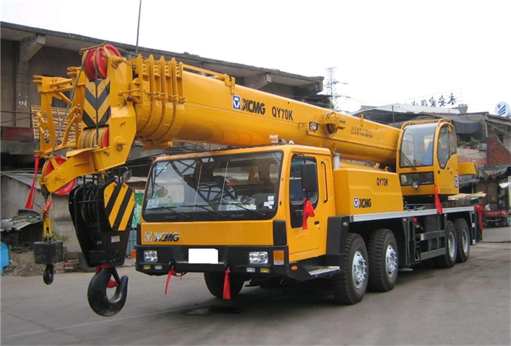 吴起县吊车出租选择重点